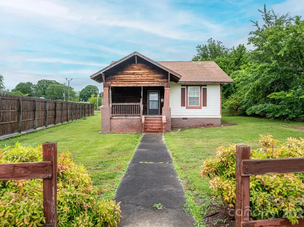 3 Circle Dr, Lincolnton, NC 28092