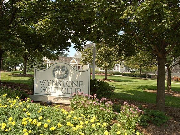 Golf Club Entrance Sign_Membership Required