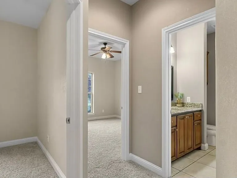 5005 Hidden Acres Dr — Photo 23