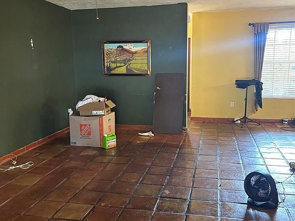 3rd image of 9261 SW 68th St