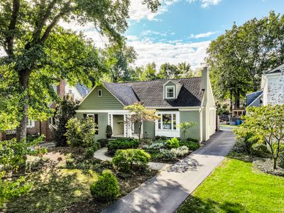 909 E 58th St, Indianapolis, IN, 46220