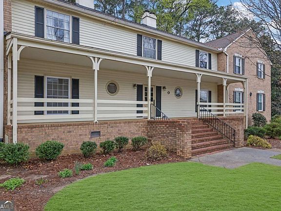 4th image of 3825 Lavista Rd APT O1