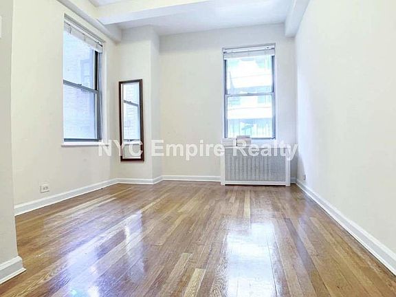 5th image of 301 E 38th St #15I***