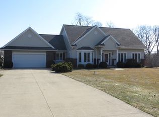 565 Timber Ridge Rd, Princeton, IL 61356