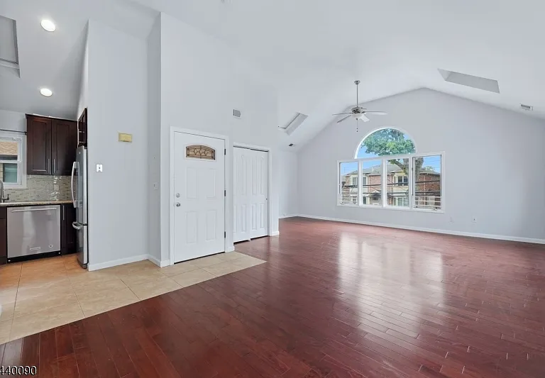 410 Lafayette Ave #2 — Photo 2