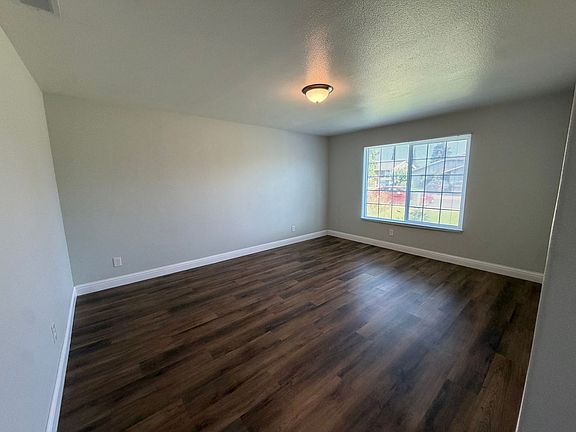 2nd image of 8267 Moorhaven Way