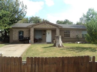 720 Bimebella Ln, Dallas, TX 75211