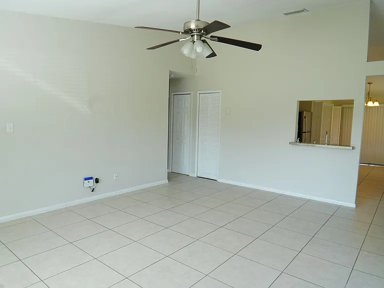 3210 S Bumby Ave — Photo 6