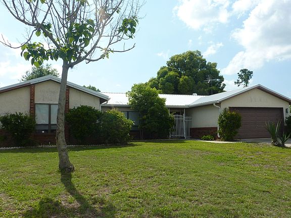 2nd image of 2058 Claremont Dr