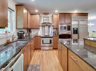 22 Tollgate Rd, Bethany, CT 06524