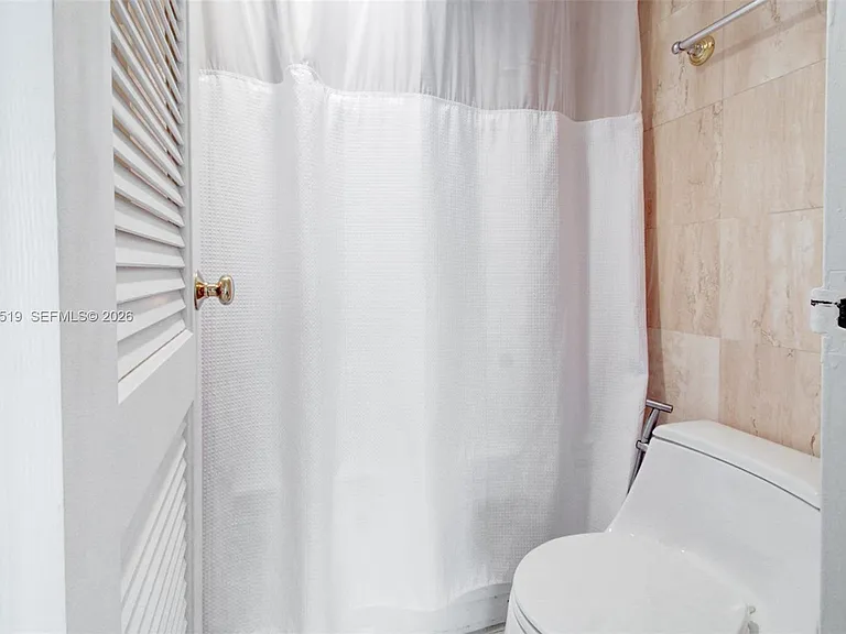 555 NE 15th St #31C — Photo 17