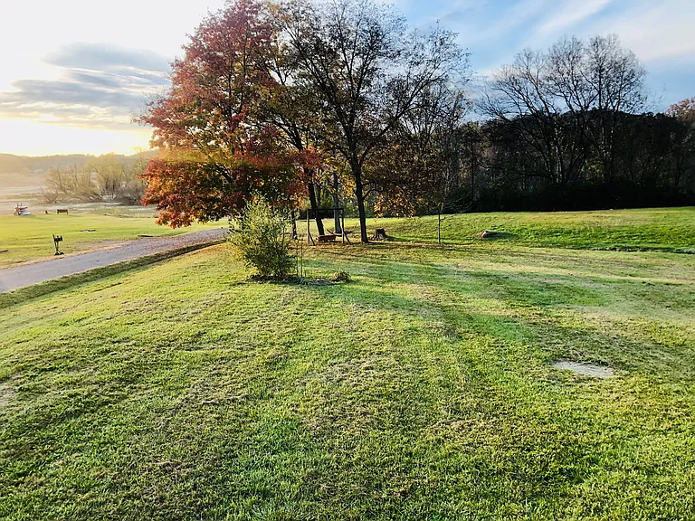 Indian Creek Rd — Photo 44