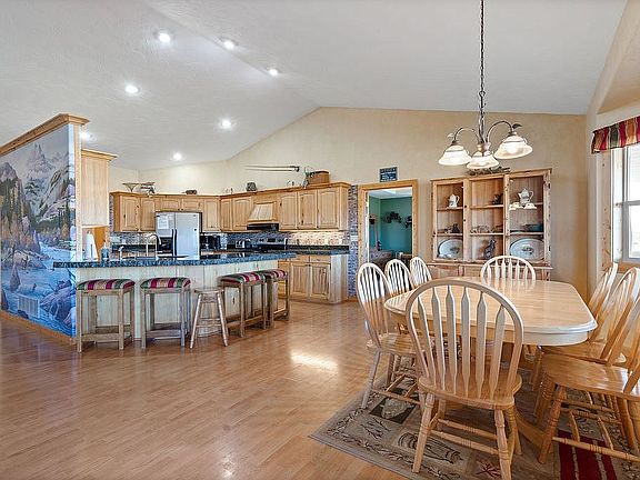 5th image of 3613 Fishermans Dr