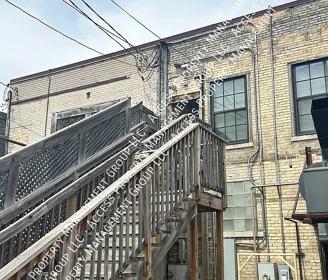 608 Bridge St NW #2 — Photo 18
