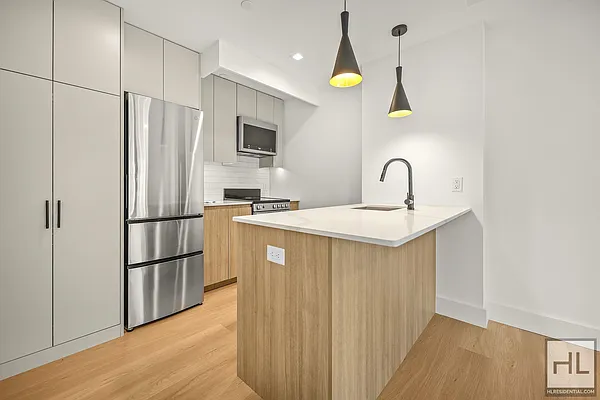 Rented by Highline Residential | media 12