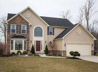 3844 Knottingwood Dr, North Tonawanda, NY