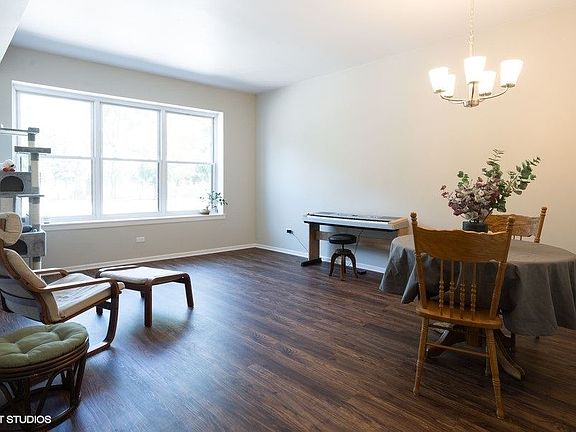 4th image of 1457 W Lawrence Ave #1B