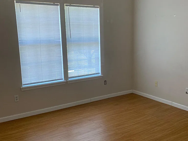 1009 Cupertino St — Photo 14