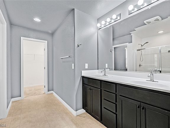 3rd image of 10955 Sardinia Sands Dr