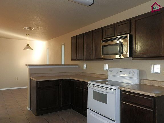 5th image of 1374 Espejo Ct
