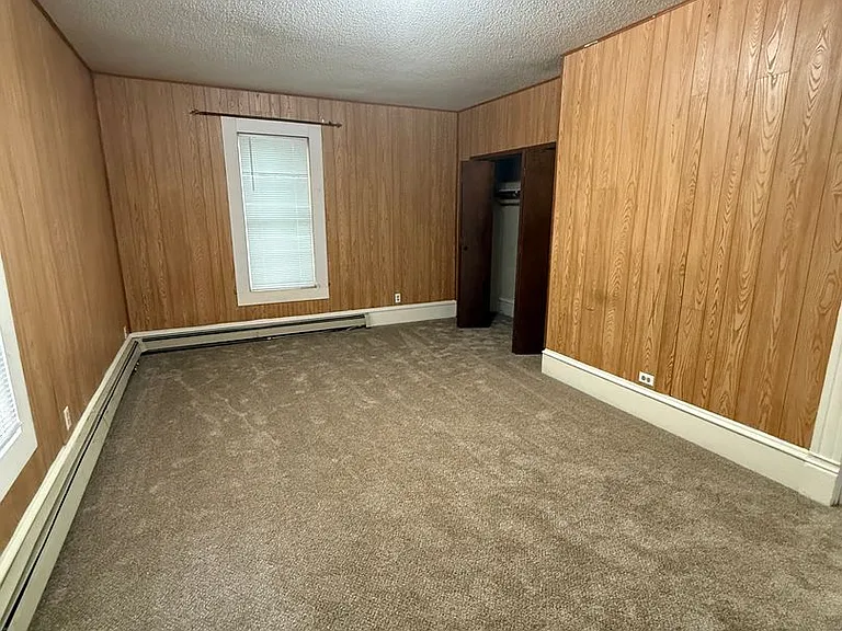 1220 Garfield Ave — Photo 3
