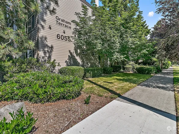 6055 35th Avenue SW #208, Seattle, WA 98126