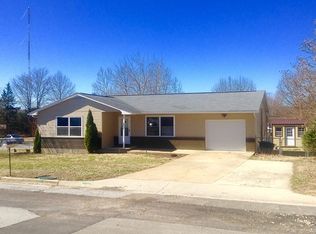 201 Fox Creek Rd, Rolla, MO 65401