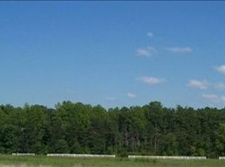 400 Carriage Gate Dr, Wellford, SC 29385