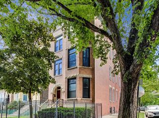 822 N Rockwell St #3, Chicago, IL 60622