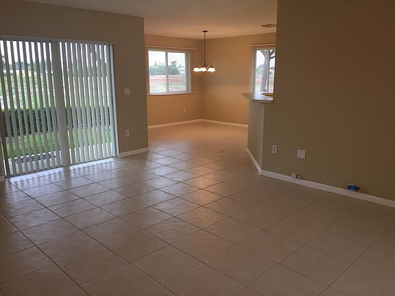 2nd image of 8464 NW 40th St