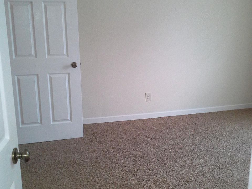 2nd image of 213 Laclede Ave #1