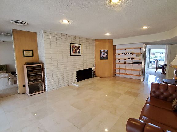 5th image of 5550 W 62nd St