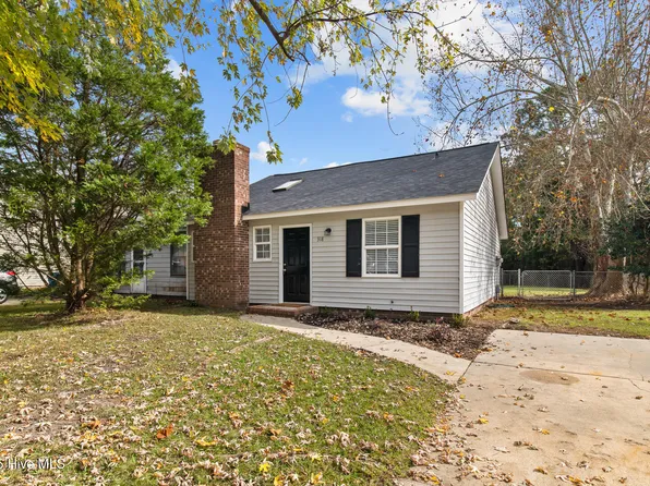 318 W Frances Street, Jacksonville, NC 28546
