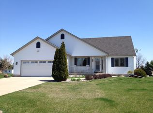 2901 Brooks Ridge Dr, Sun Prairie, WI 53590