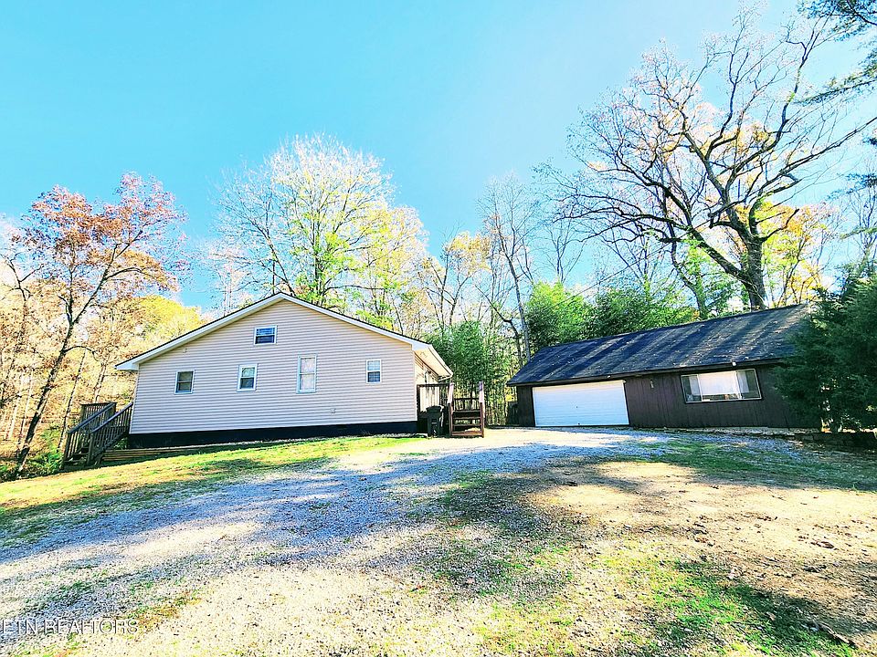 1st image of 116 Dennis Dr