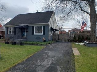 17 Southgate Rd, Cheektowaga, NY 14215