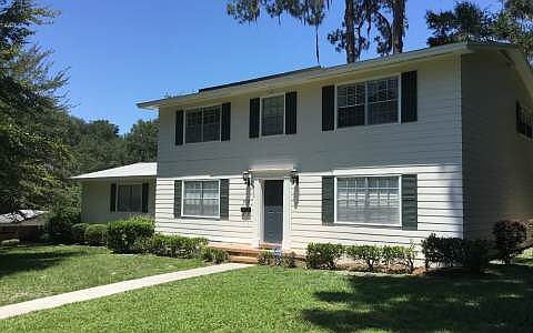 1st image of 573 SE Evergreen Dr