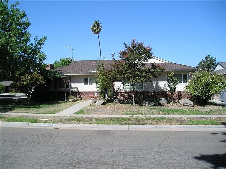 2nd image of 6257 N Sharon Ave