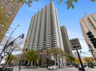 6033 N Sheridan Rd APT 8E, Chicago, IL 60660