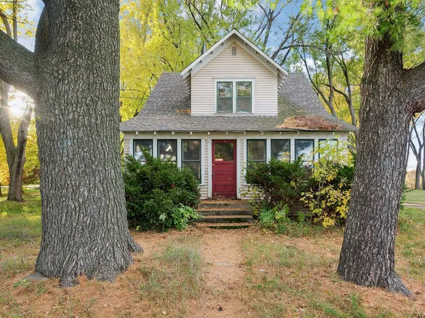 33756 Hastings St NE, Cambridge, MN 55008