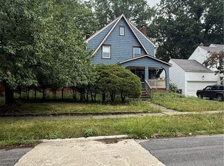 4009 Rosemond Rd, Cleveland Heights, OH 44121