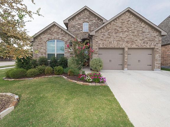 2nd image of 932 Snyder Dr