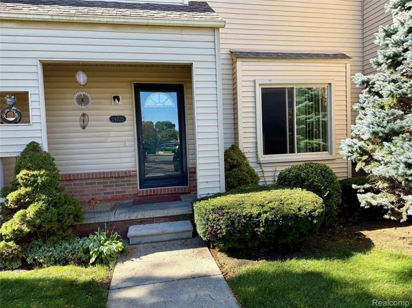 24725 Bashian Dr #16, Novi, MI 48375