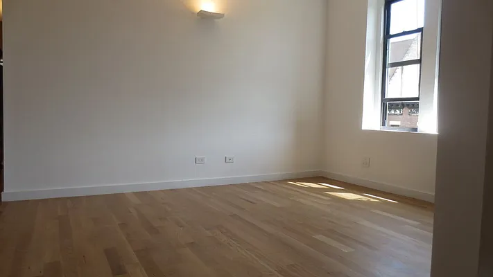 Rented by Bohemia Realty Group | media 14