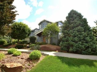 3664 Deer Ridge Ct, Ann Arbor, MI 48105