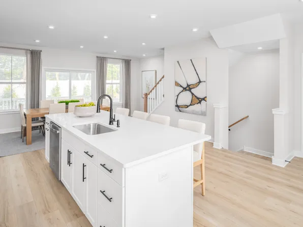 82 Silas Rd, Budd Lake, NJ 07828