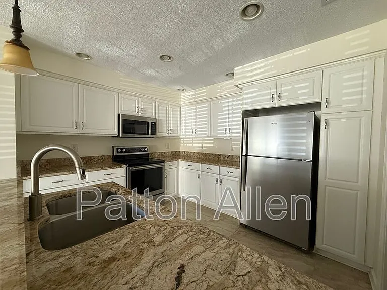 1465 S Lakeshore Dr #E2 — Photo 14