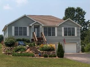 3396 Bluebird Ln, Coloma, MI 49038
