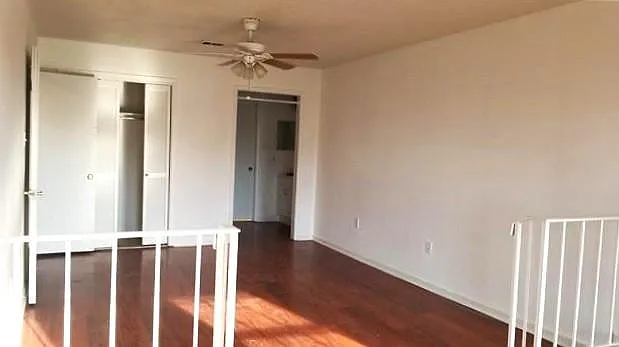 503 Wright Ave — Photo 6