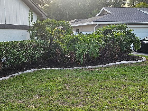 3rd image of 7233 Woodbrook Dr